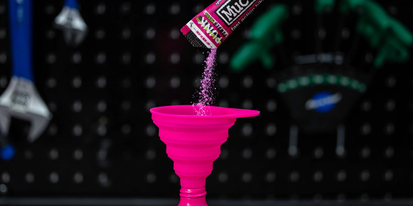 Muc-Off Silicone Funnel