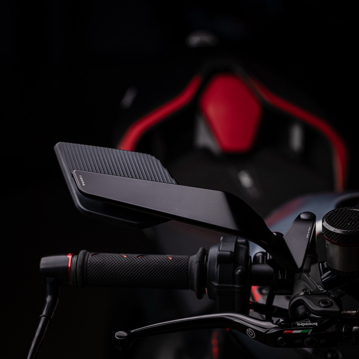 Rizoma STEALTH Naked Max Sport Mount Style Winglet Mirror Set