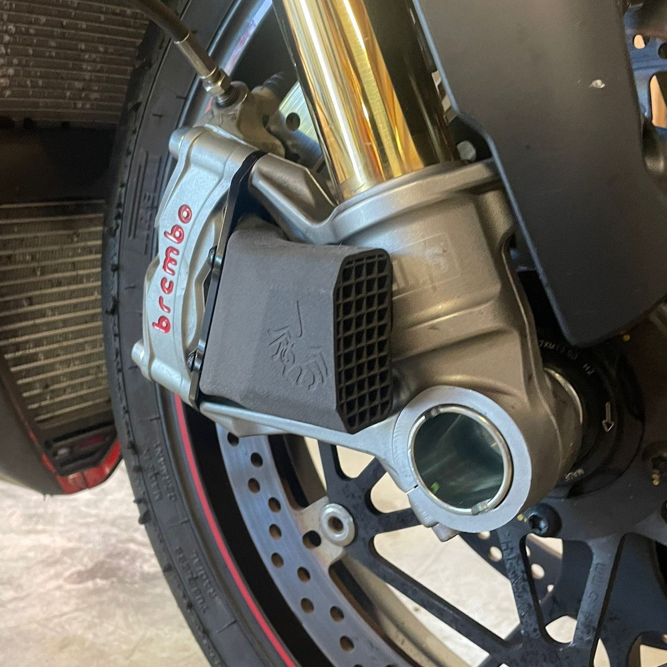 Spider 100mm Front Brake Caliper Air Ducts